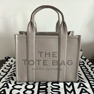 MARC JACOBS The Leather Small Tote Bag, Cement, EUC